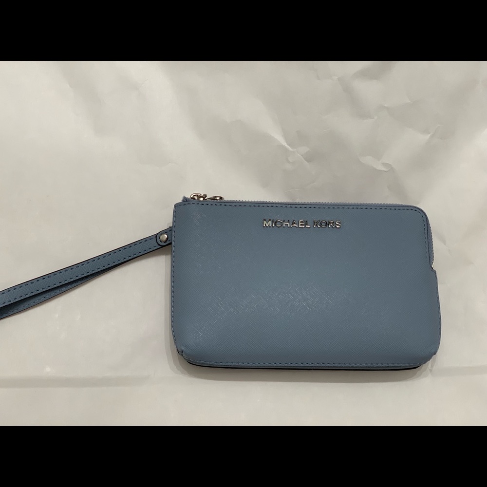 🔴🔴SOLD🔴🔴Authentic Michael wallet!!
